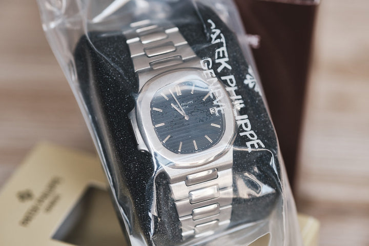 Patek Philippe Nautilus Blue Jumbo Service Sealed